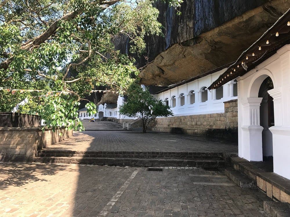 Dambulla Cave Temple Visit
