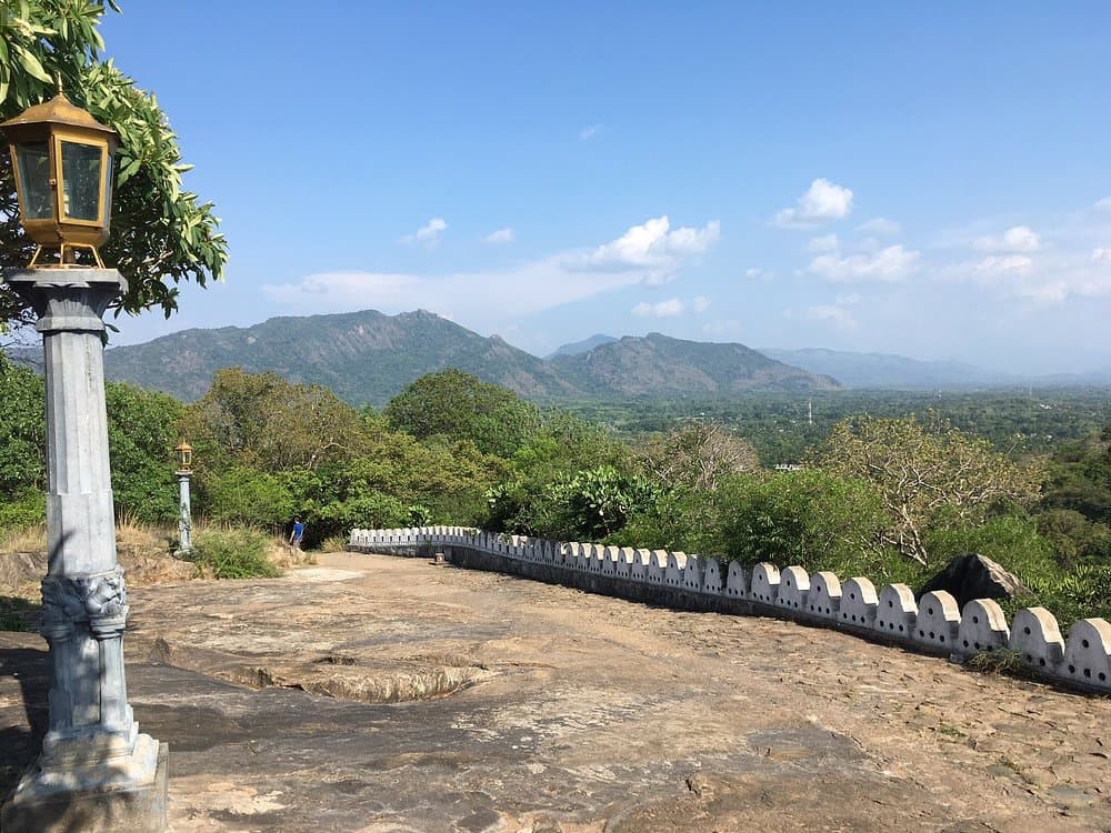 Dambulla Cave Temple Visit