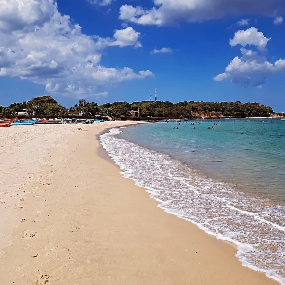 Trincomalee Beach & History Tour